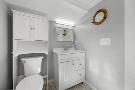 18 Standish Street Provincetown MA 02657