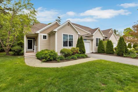 17 Chadwick Court Mashpee MA 02649