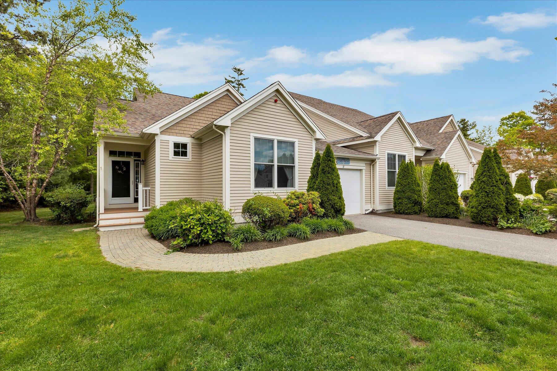 17 Chadwick Court Mashpee MA 02649