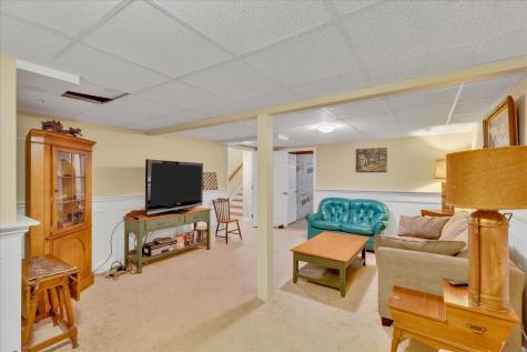 17 Chadwick Court Mashpee MA 02649