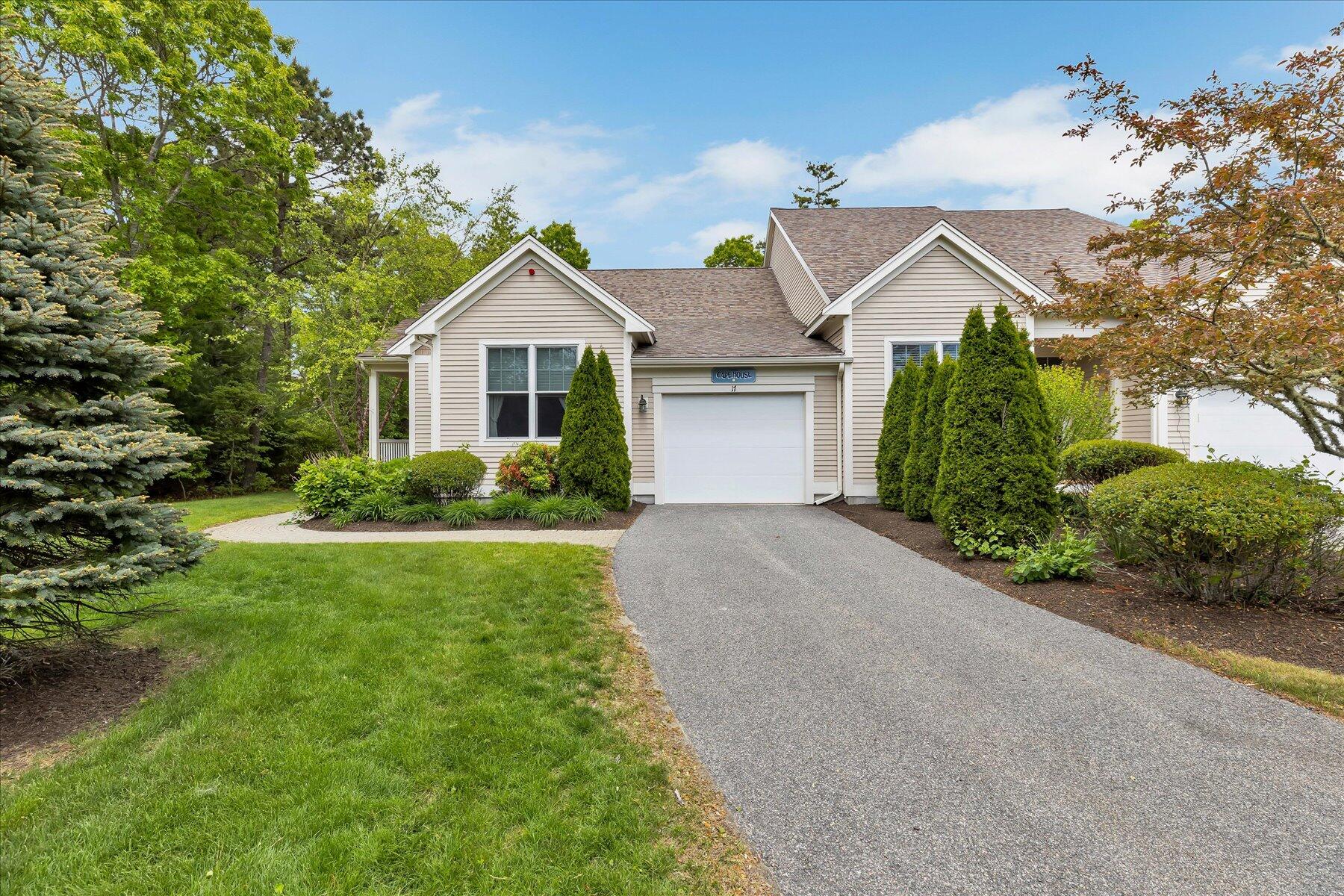 17 Chadwick Court Mashpee MA 02649