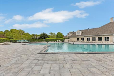 17 Chadwick Court Mashpee MA 02649