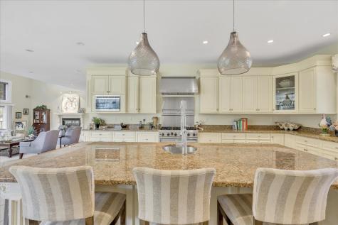 220 Dunrobin Road Mashpee MA 02649