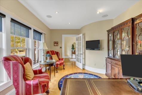 220 Dunrobin Road Mashpee MA 02649