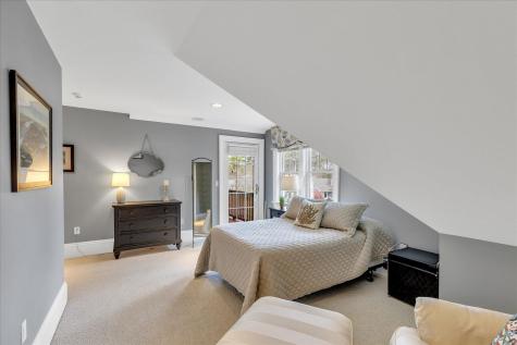 220 Dunrobin Road Mashpee MA 02649