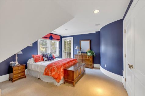 220 Dunrobin Road Mashpee MA 02649