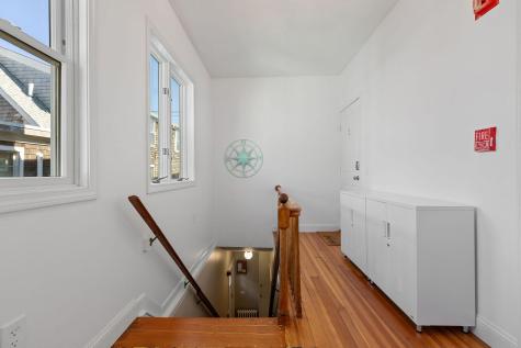 290 Commercial Street Provincetown MA 02657