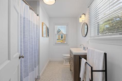 290 Commercial Street Provincetown MA 02657