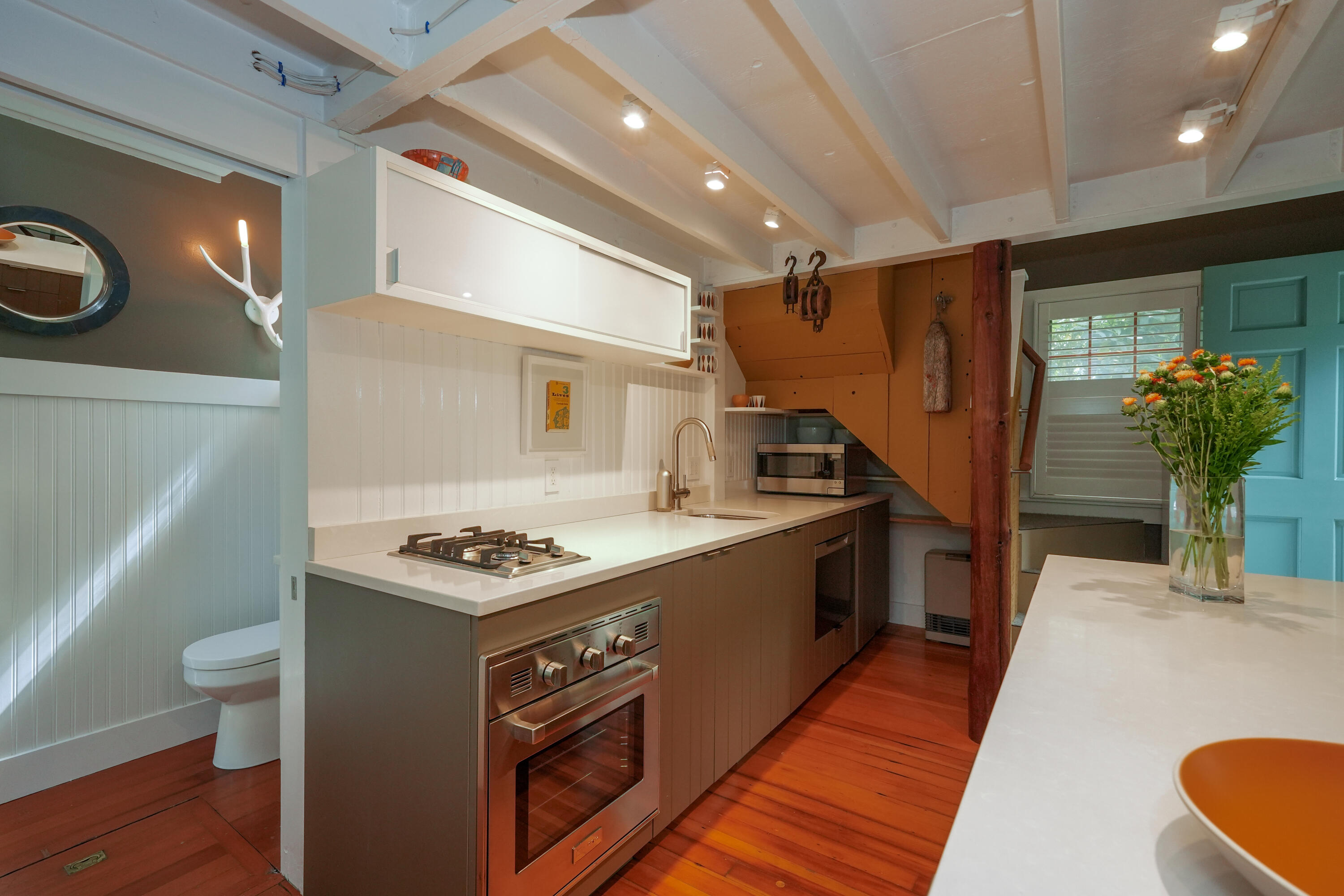 262 Bradford Street Provincetown MA 02657