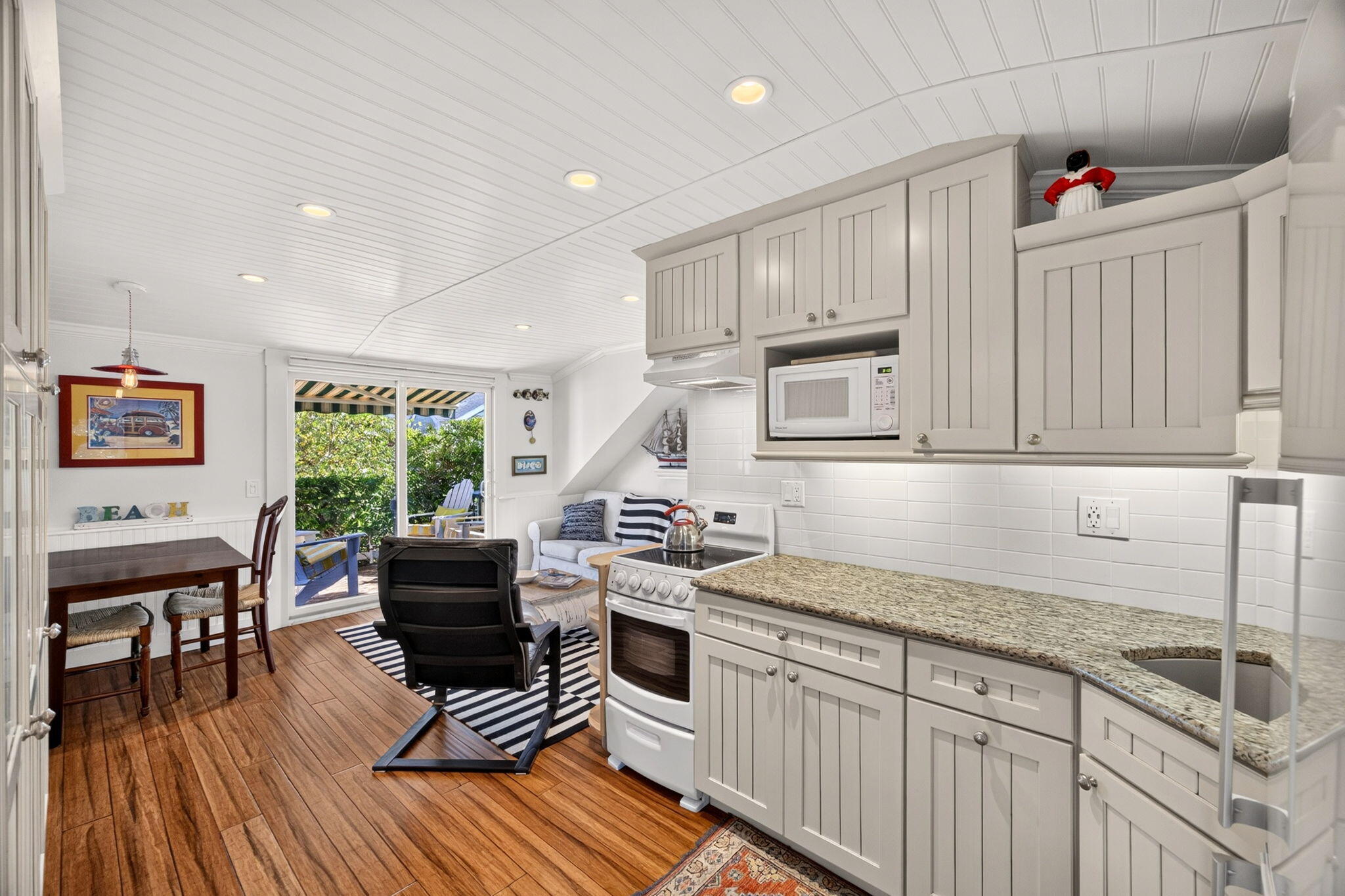 48 Pleasant Street Provincetown MA 02657