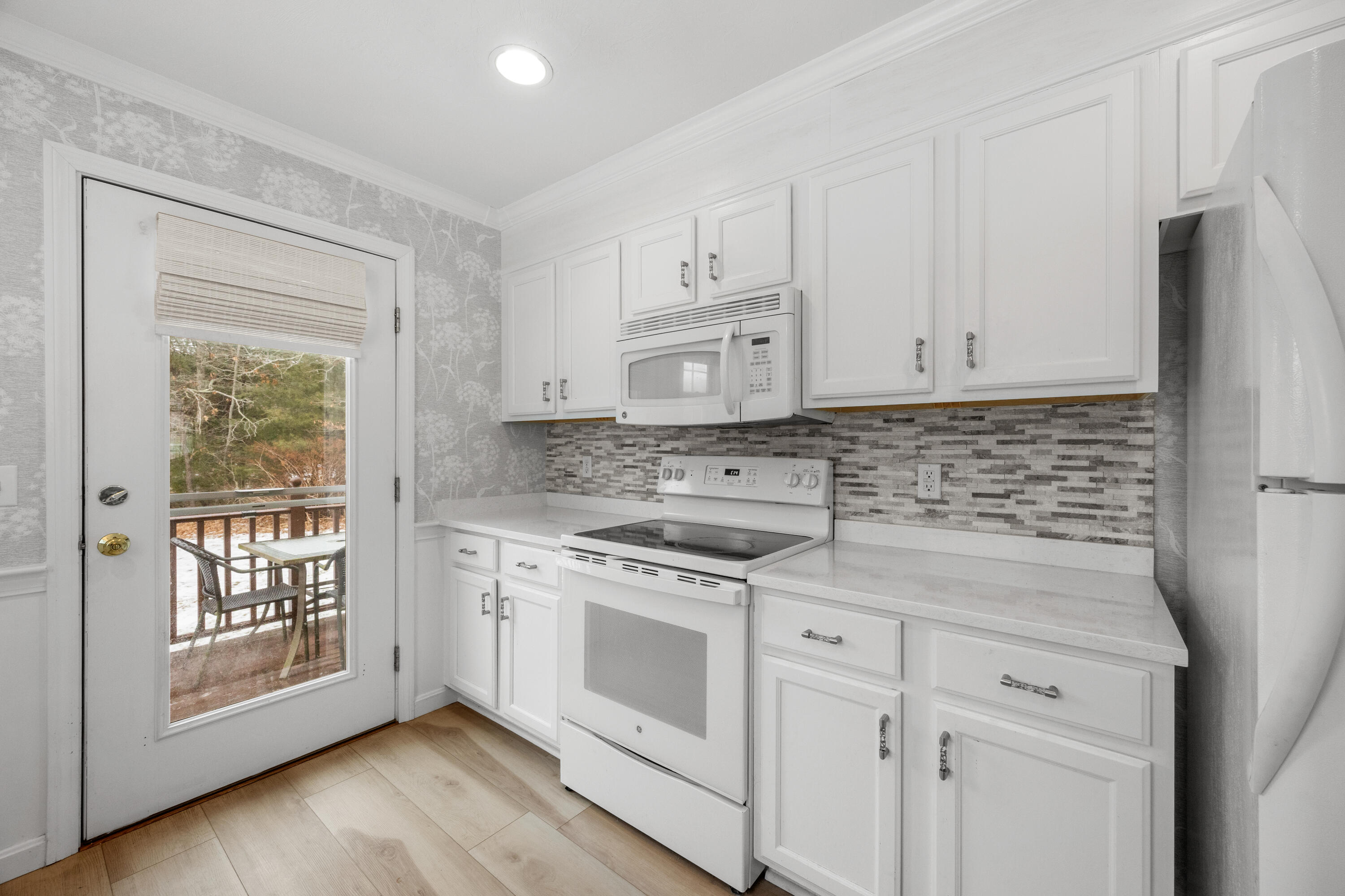 32 Carleton Street Wareham MA 02558