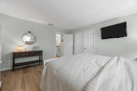 32 Carleton Street Wareham MA 02558