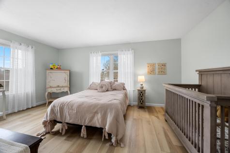 32 Carleton Street Wareham MA 02558