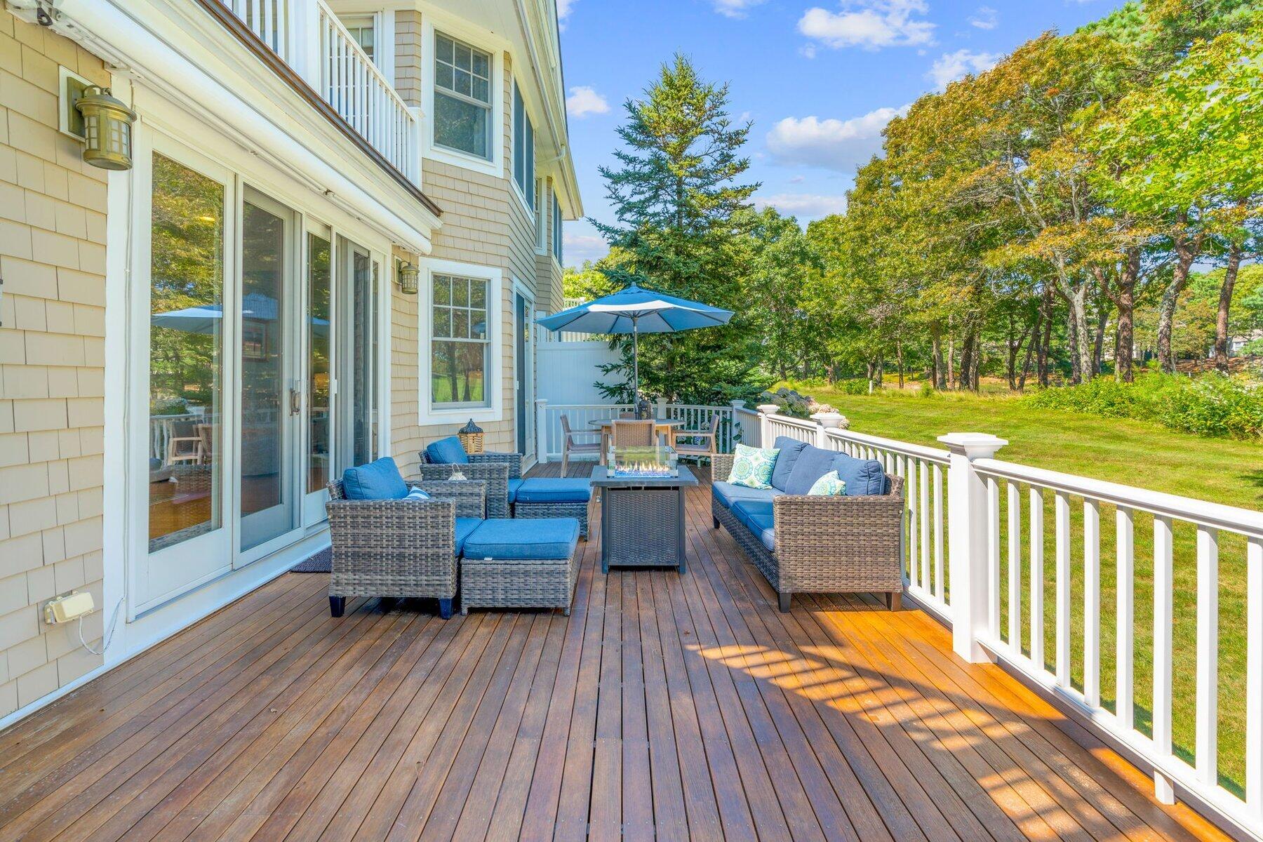 9 Vineyard Reach Mashpee MA 02649