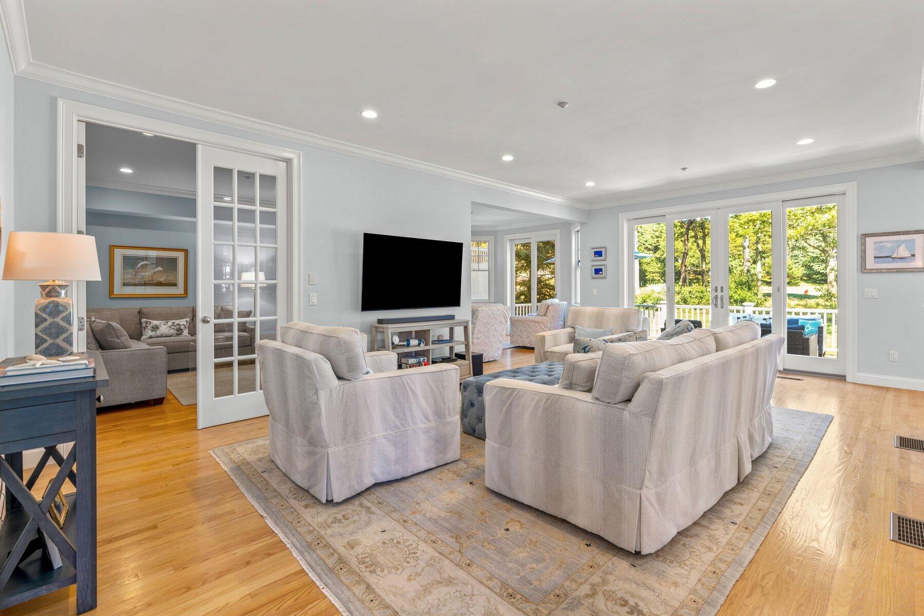 9 Vineyard Reach Mashpee MA 02649