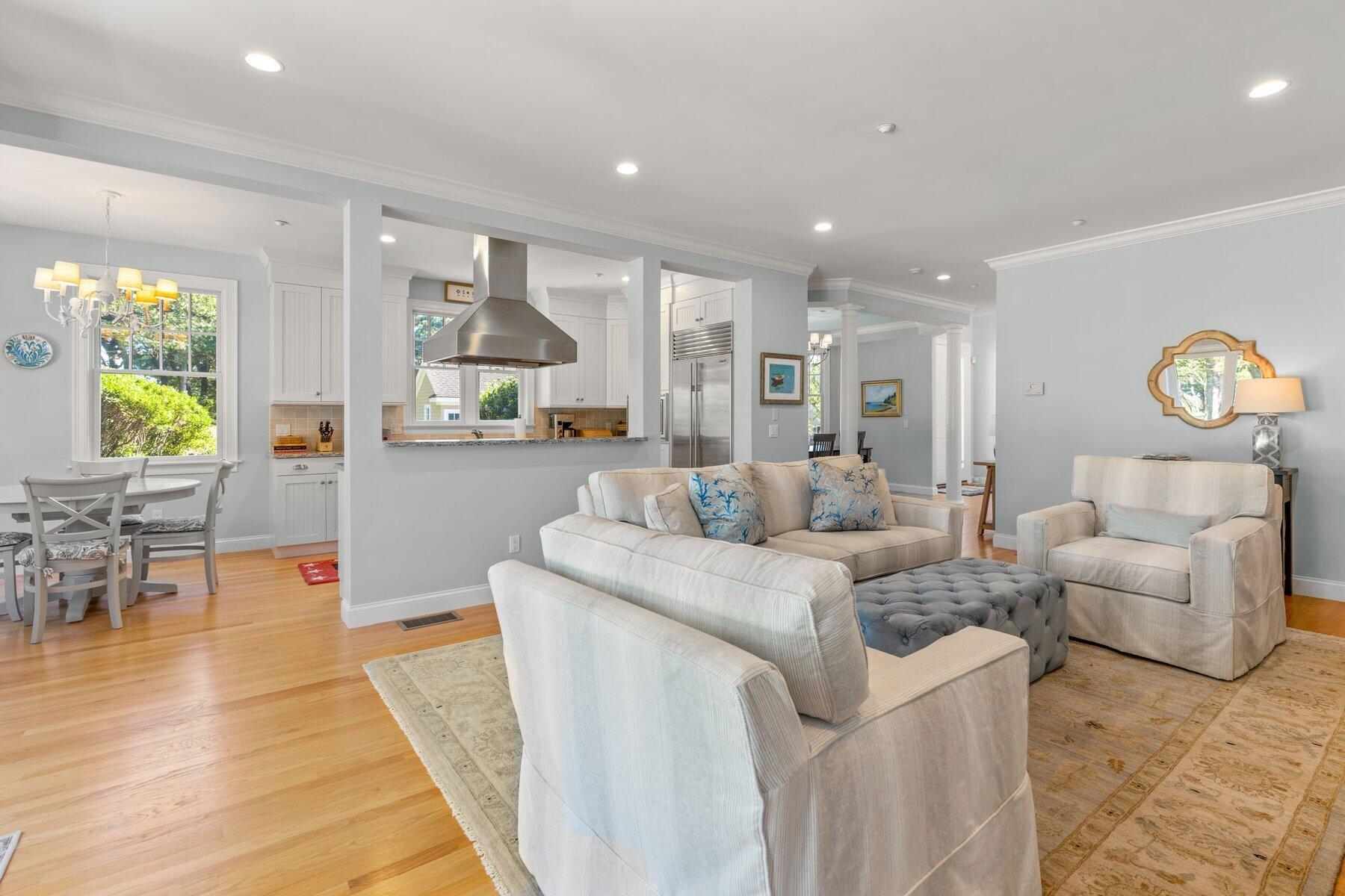9 Vineyard Reach Mashpee MA 02649