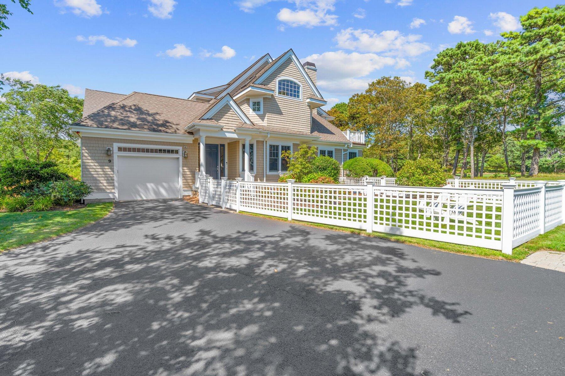 9 Vineyard Reach Mashpee MA 02649
