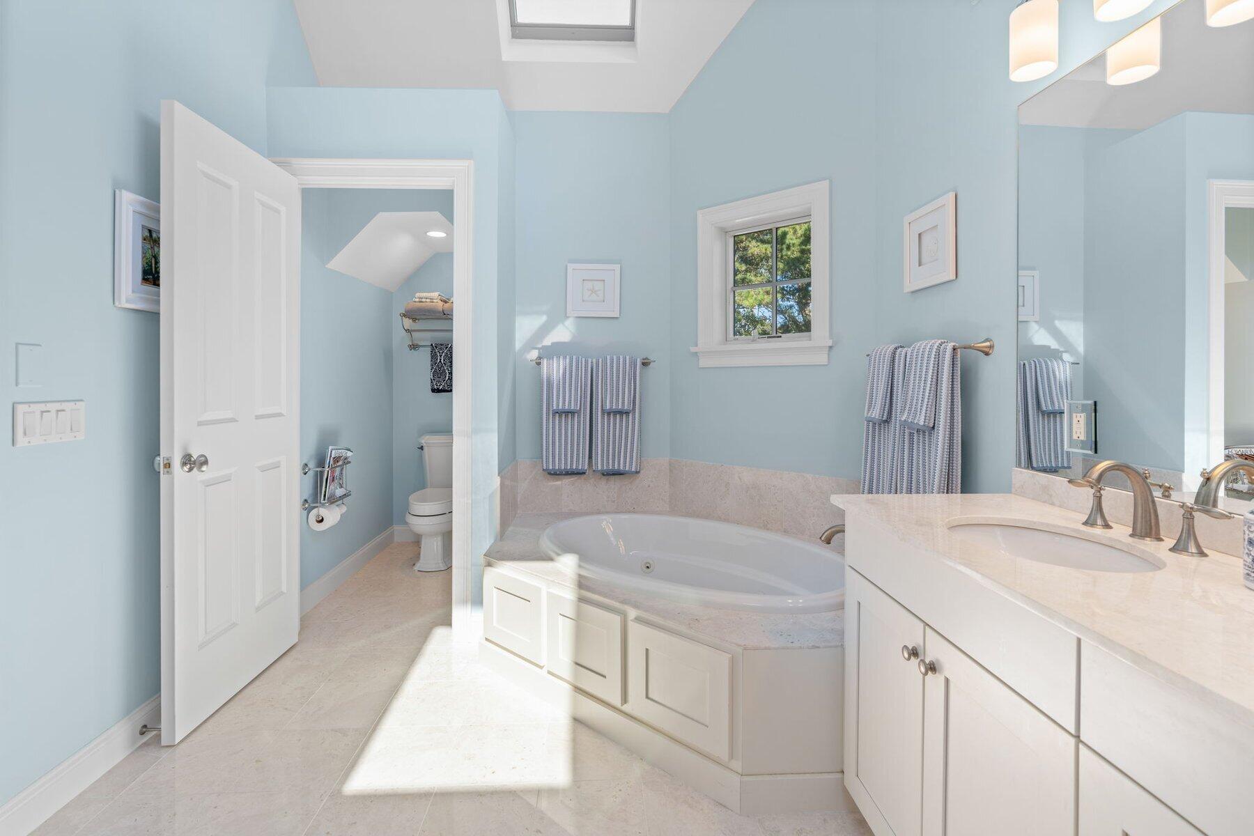 9 Vineyard Reach Mashpee MA 02649