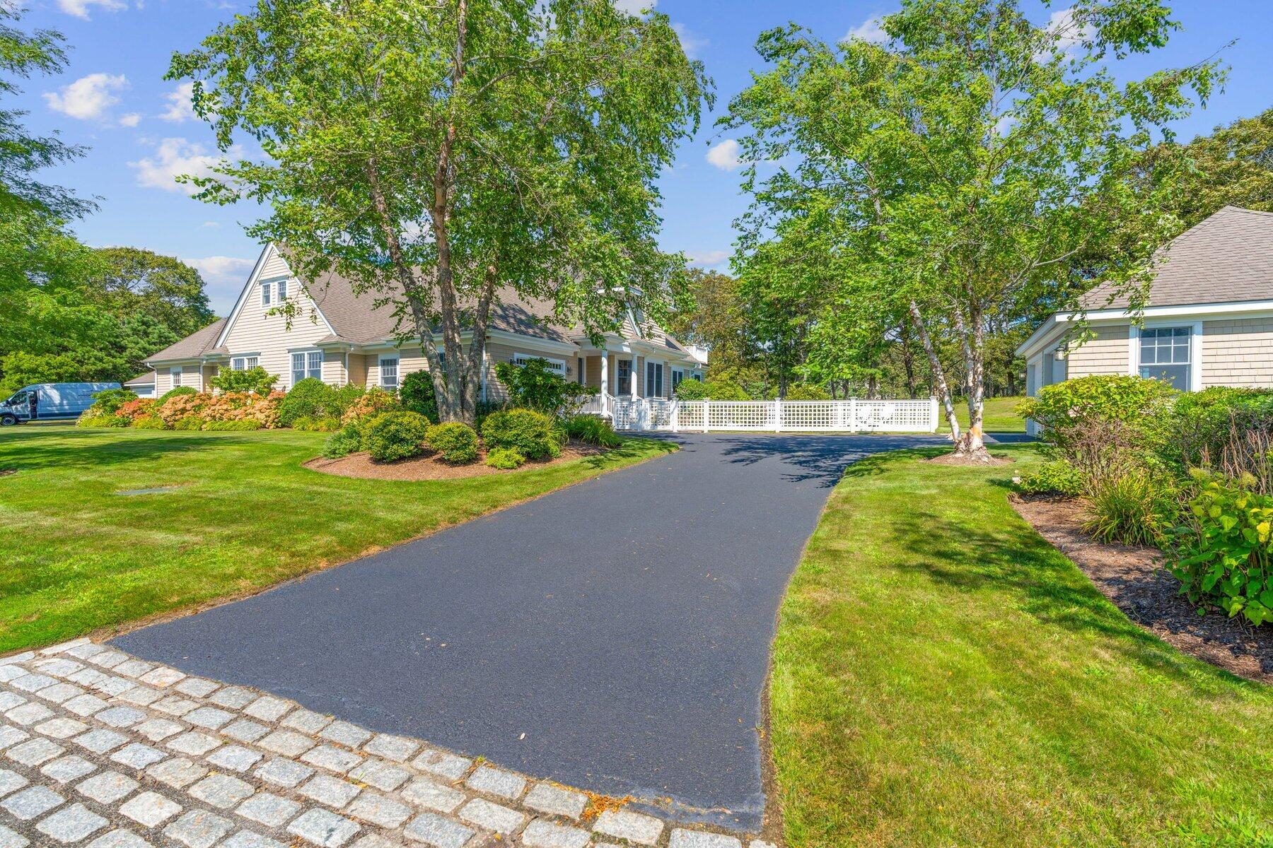 9 Vineyard Reach Mashpee MA 02649