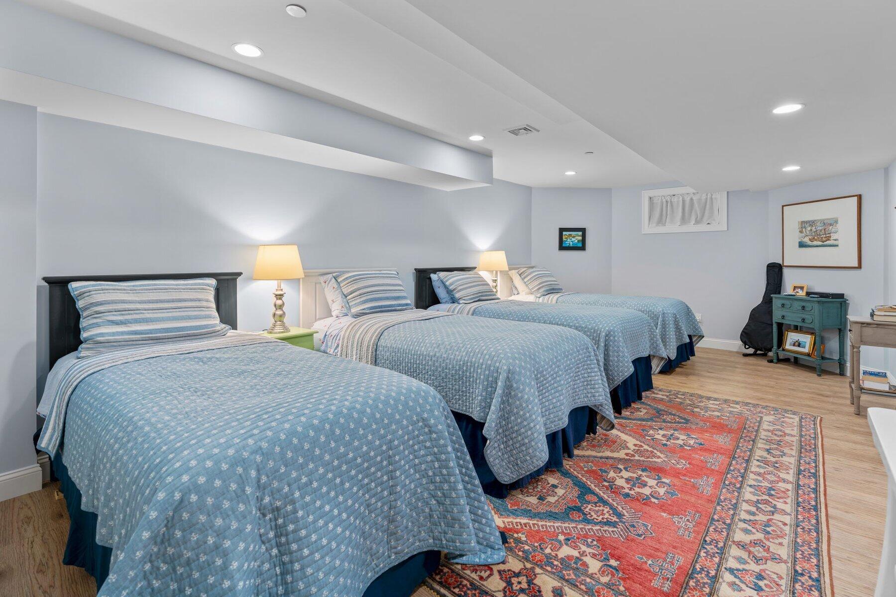 9 Vineyard Reach Mashpee MA 02649