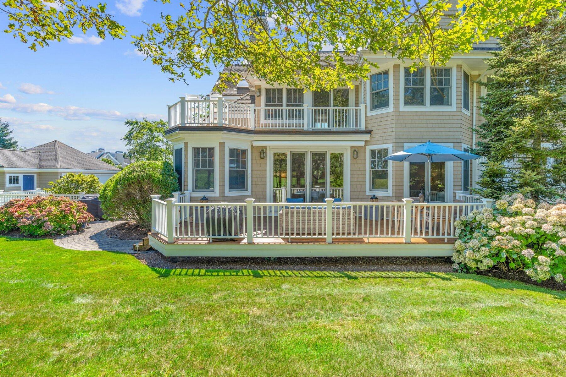 9 Vineyard Reach Mashpee MA 02649