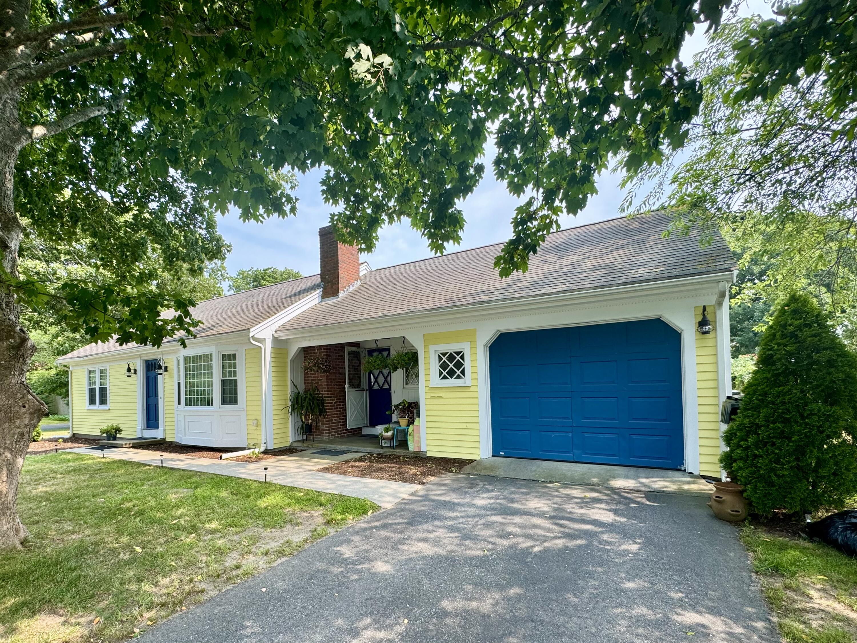 11 Gate Way Street MA 02664