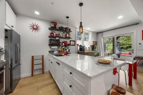 286A Bradford Street Provincetown MA 02657