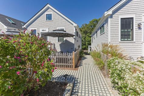286A Bradford Street Provincetown MA 02657