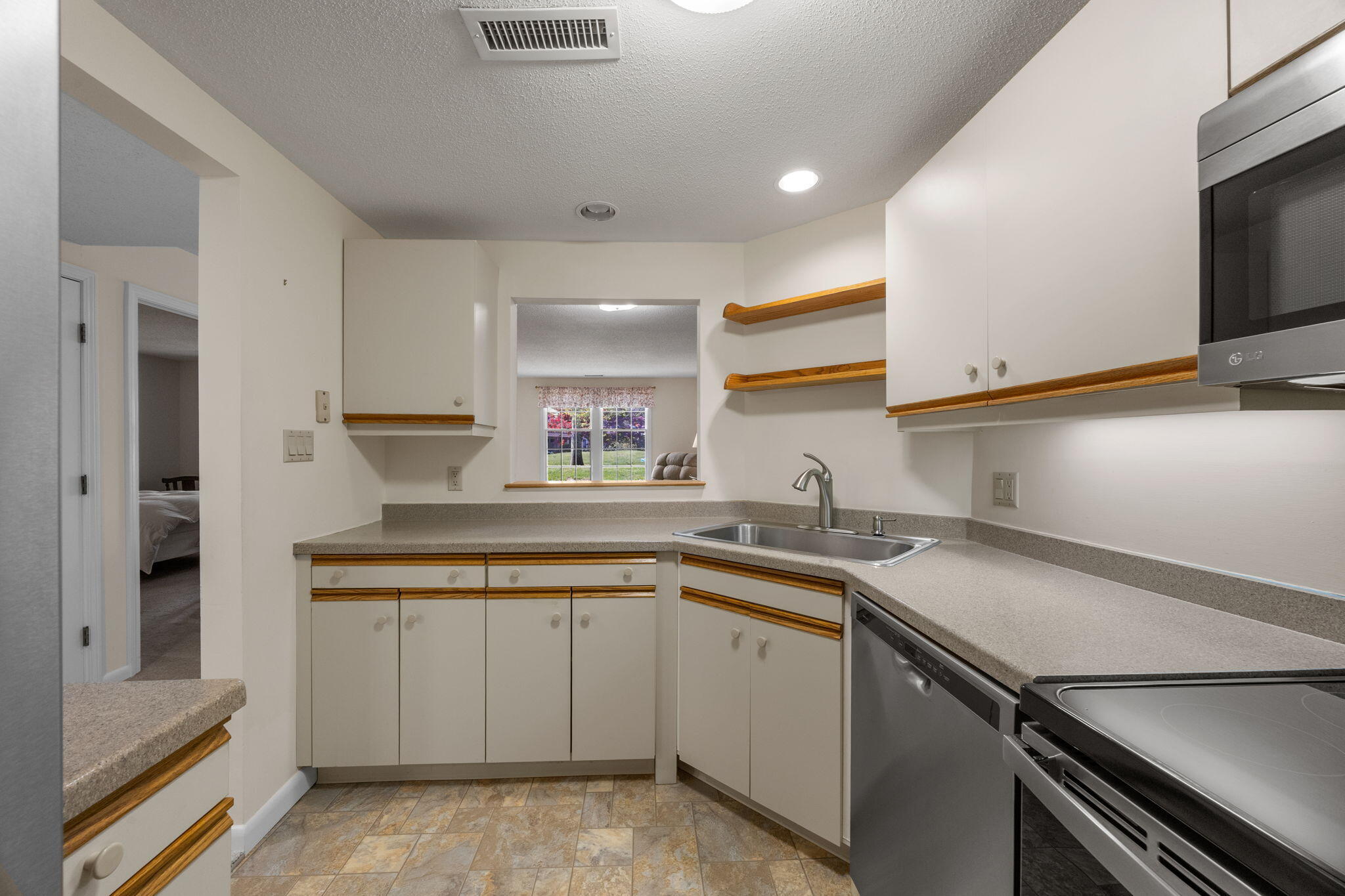 2117 Heatherwood Yarmouth MA 02675