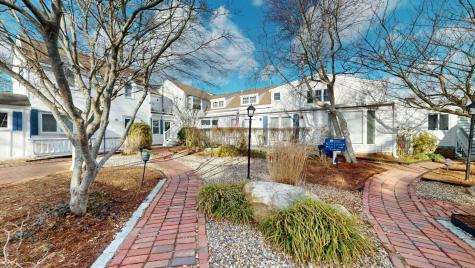 15 Cottage Street Provincetown MA 02657