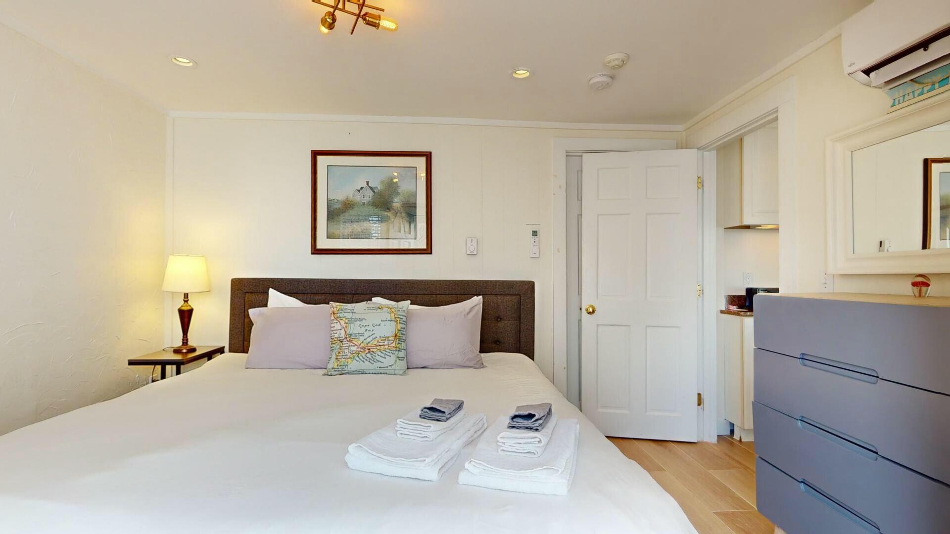 15 Cottage Street Provincetown MA 02657