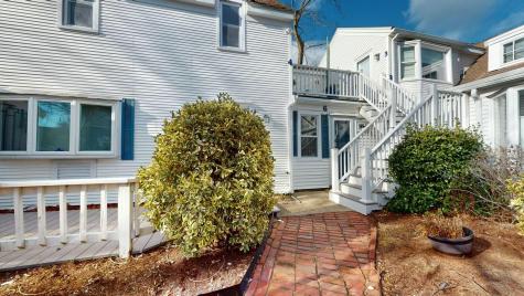 15 Cottage Street Provincetown MA 02657