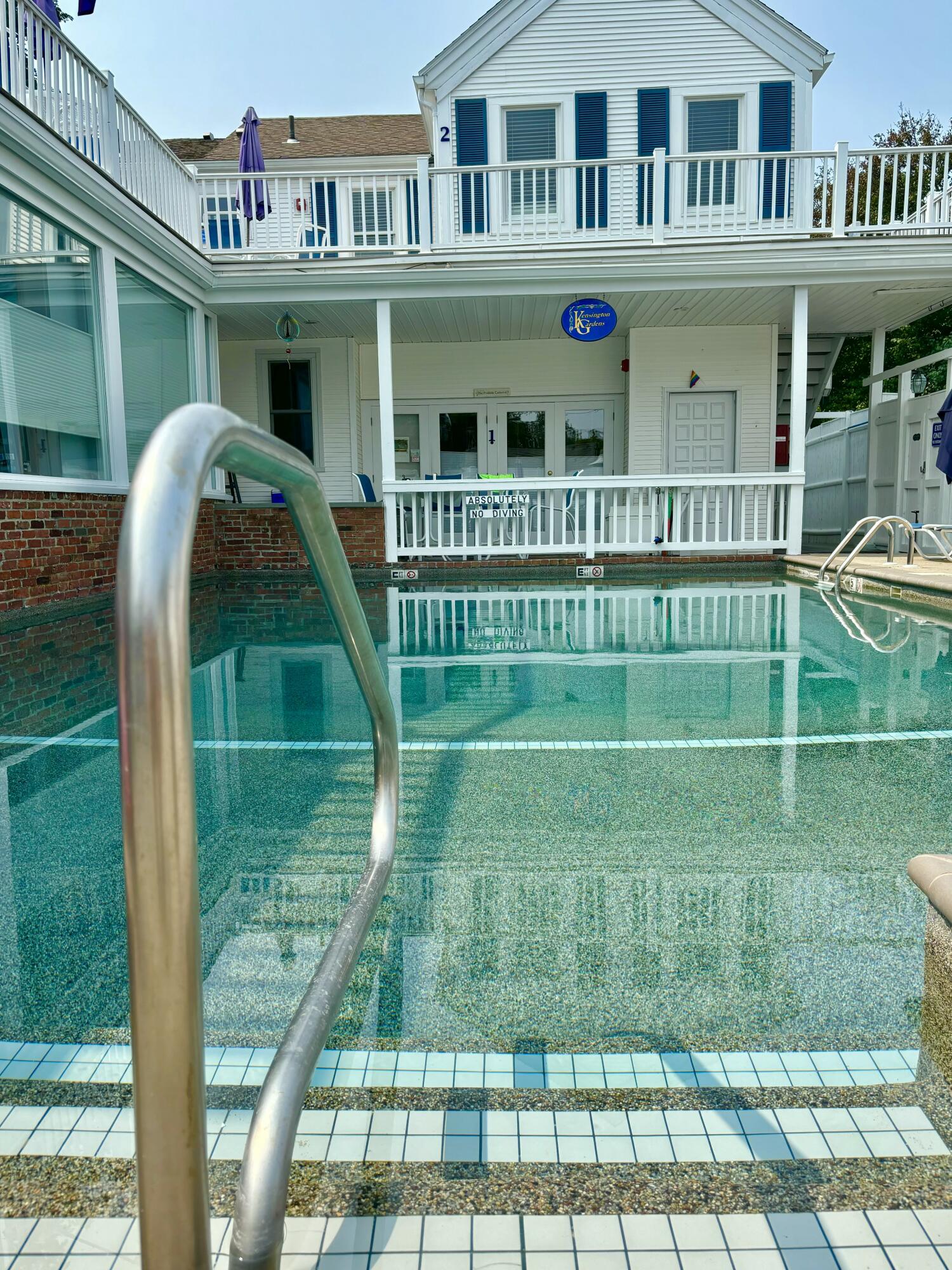 15 Cottage Street Provincetown MA 02657