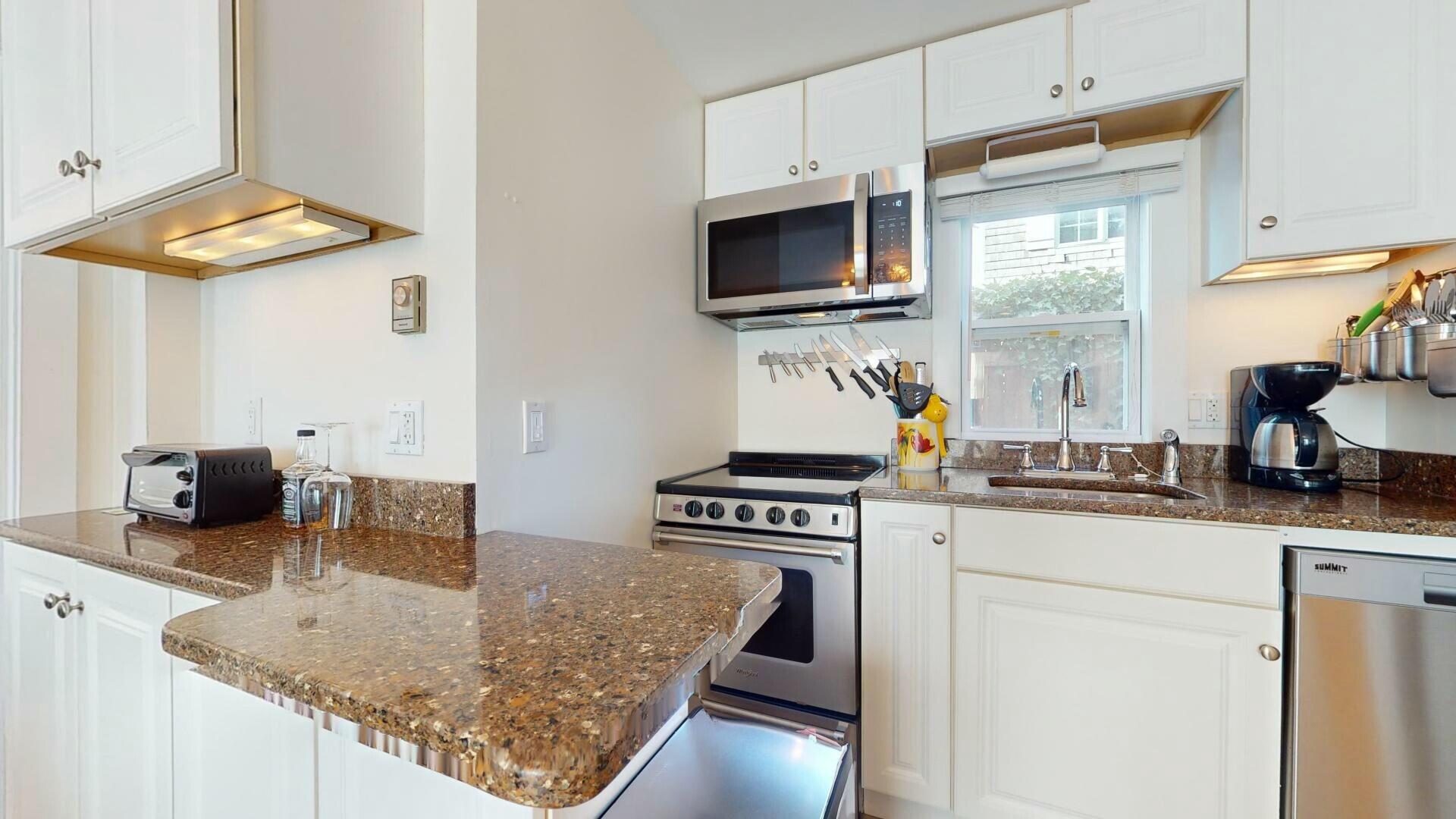 15 Cottage Street Provincetown MA 02657