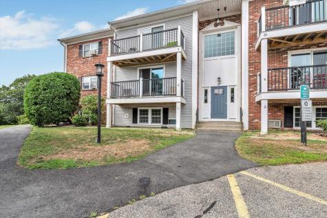 17 Chapel Hill Drive Plymouth MA 02360