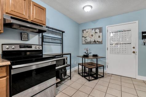 17 Chapel Hill Drive Plymouth MA 02360