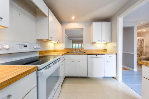 17 Kates Path Village Yarmouth MA 02675