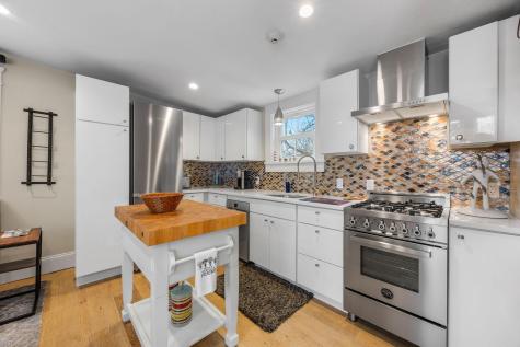 9A Conwell Street Provincetown MA 02657