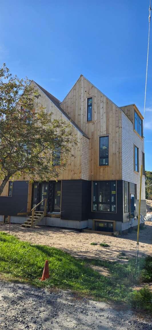 33 Conwell Street Provincetown MA 02657