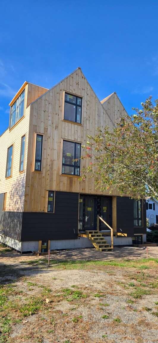 33 Conwell Street Provincetown MA 02657