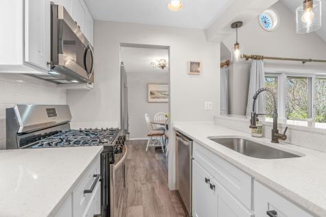 39 Mashie Circle Mashpee MA 02649