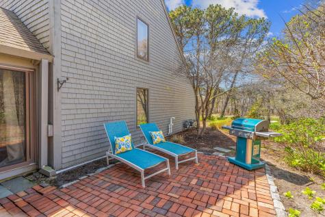 39 Mashie Circle Mashpee MA 02649