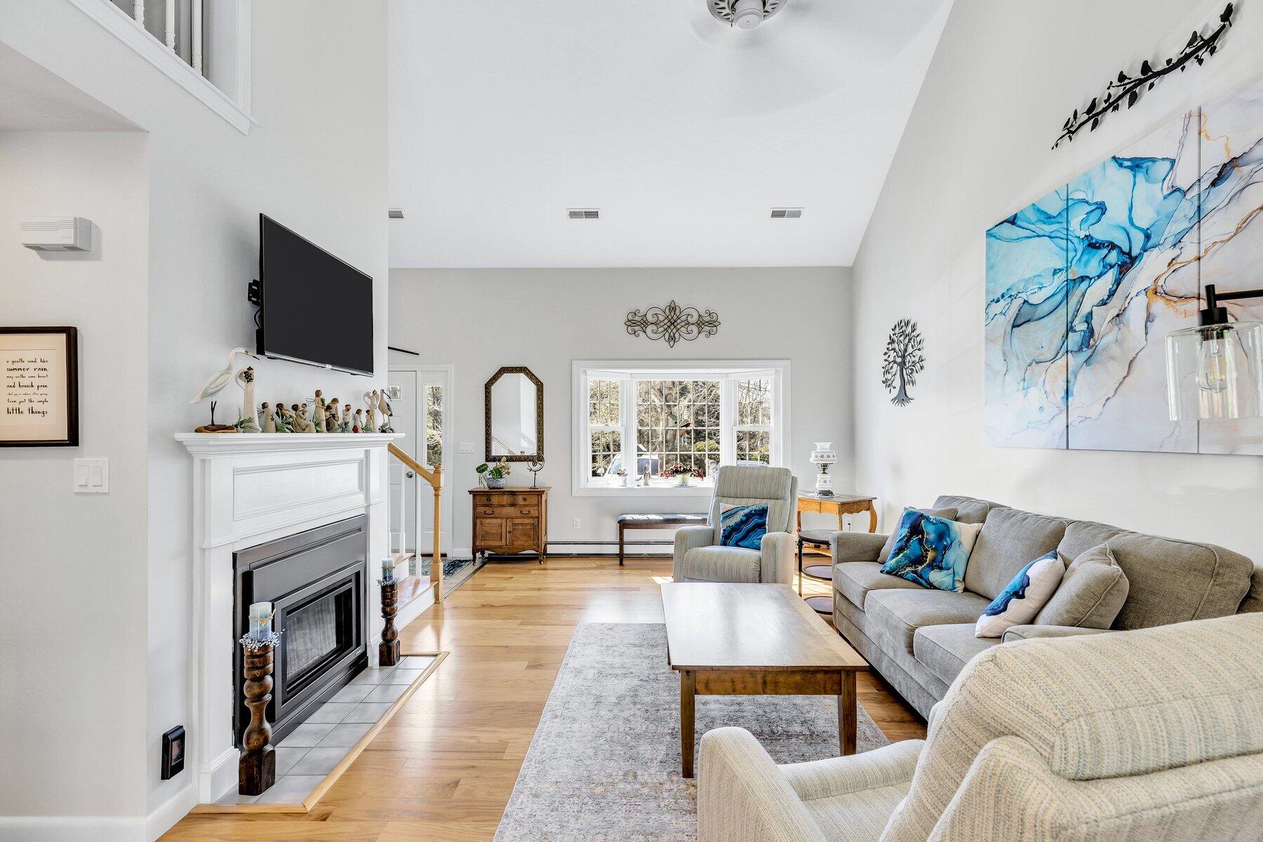 3 Melville Court Bourne MA 02559