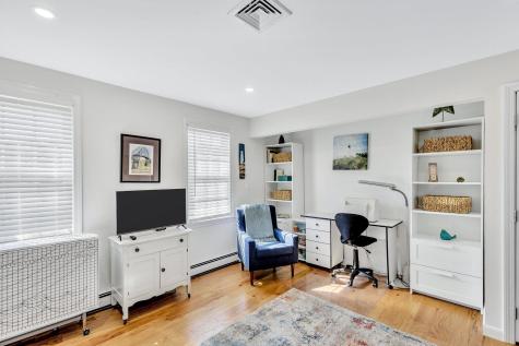 3 Melville Court Bourne MA 02559