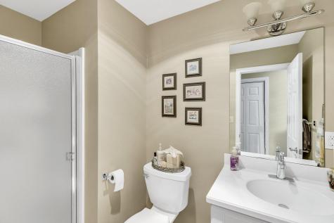 3 Melville Court Bourne MA 02559