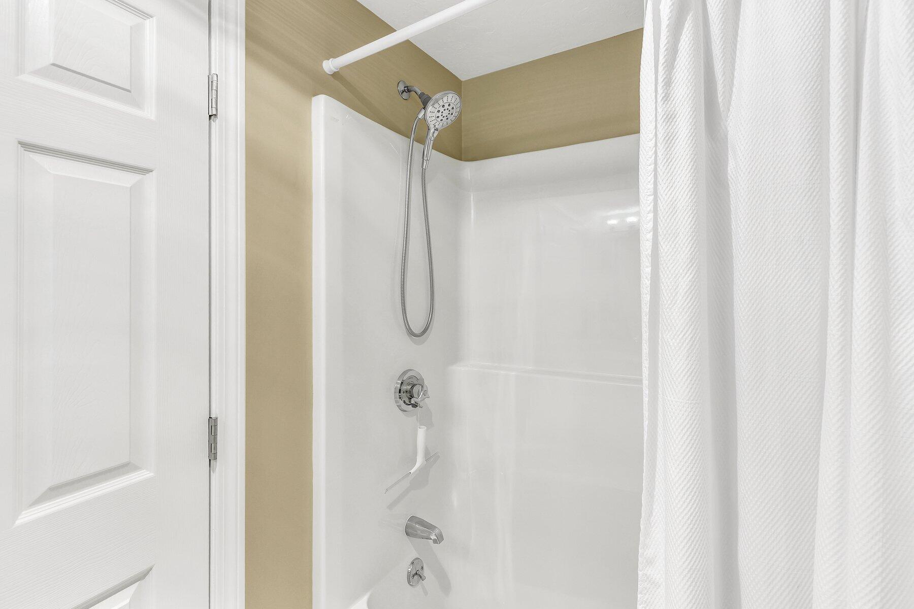 3 Melville Court Bourne MA 02559