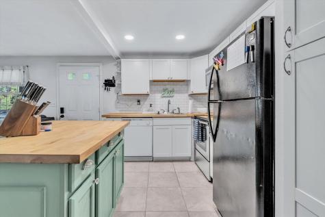 35 Ashumet Road Mashpee MA 02649