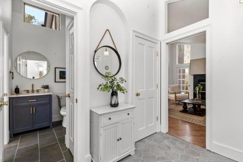 86 Harry Kemp Way MA 02657