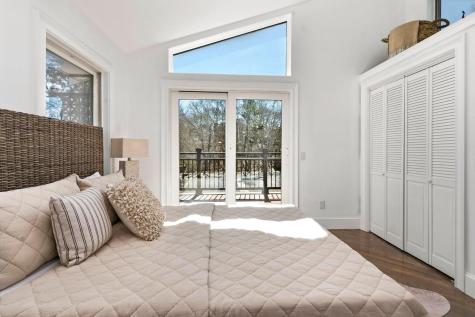 86 Harry Kemp Way MA 02657