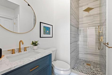 86 Harry Kemp Way MA 02657